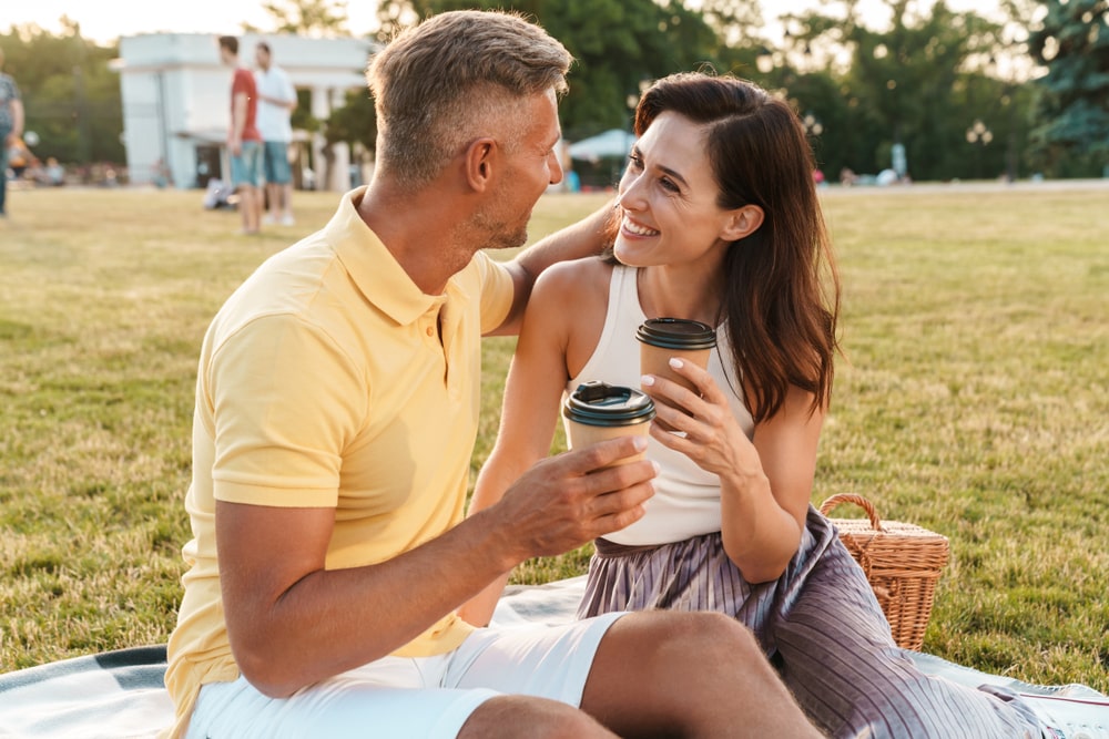 AmourMeet Internet Dating Testimonial: Registration, Interaction, Prices 2025